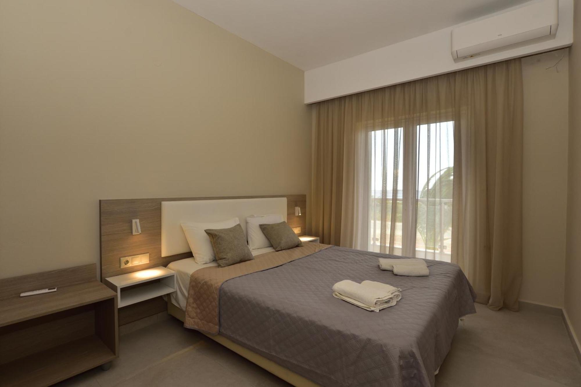 פליאוחורה Flisvos Rooms מראה חיצוני תמונה